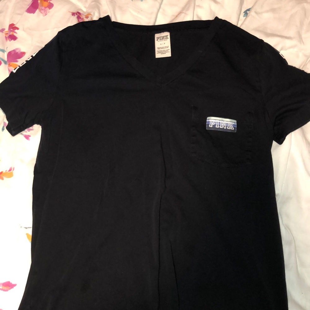 Victoria’s Secret PINK Tee !